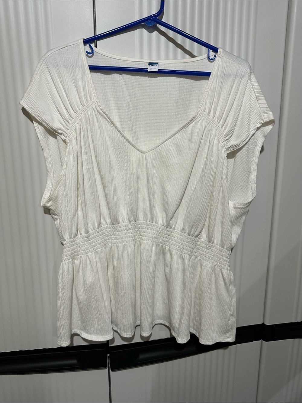 Old Navy Cream Peplum Short Sleeve Blouse